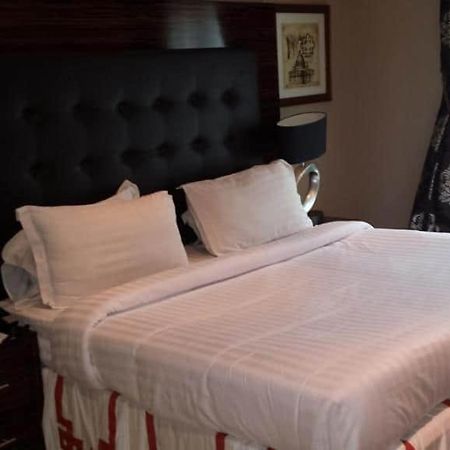 Villa Angelia Boutique Hotel Ikoyi Exteriör bild