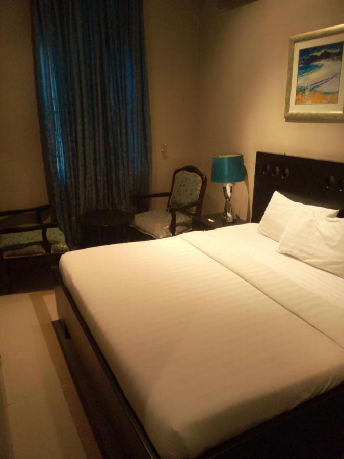 Villa Angelia Boutique Hotel Ikoyi Exteriör bild