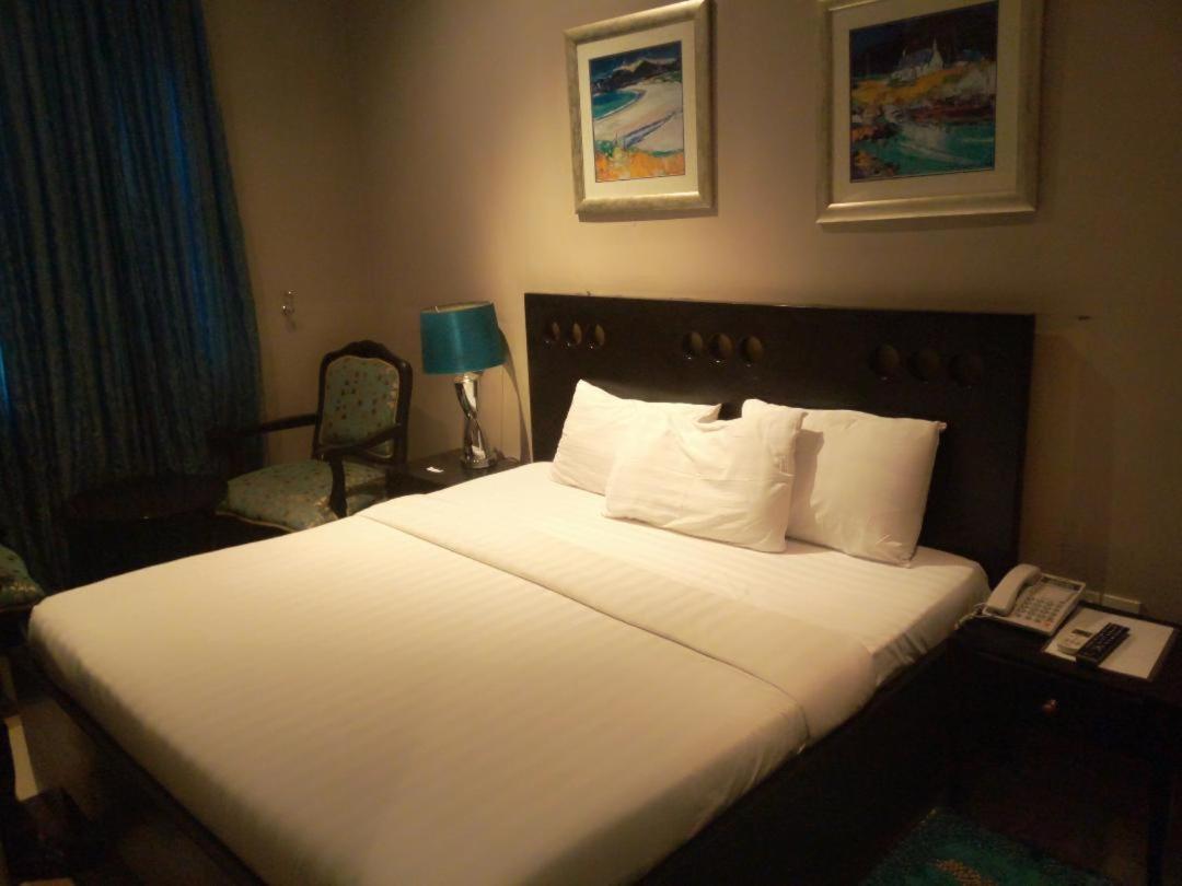 Villa Angelia Boutique Hotel Ikoyi Exteriör bild