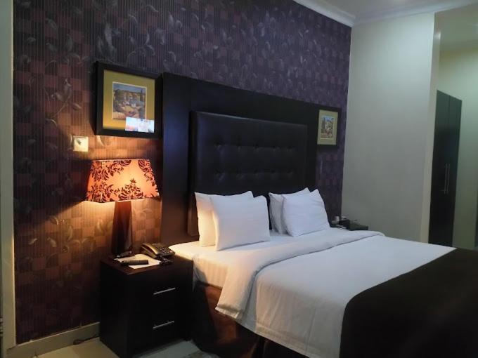 Villa Angelia Boutique Hotel Ikoyi Exteriör bild