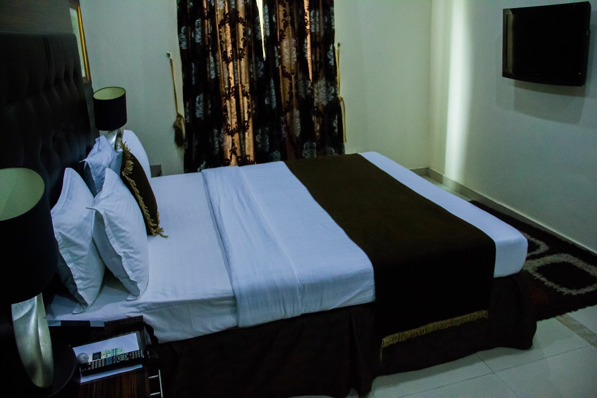 Villa Angelia Boutique Hotel Ikoyi Exteriör bild